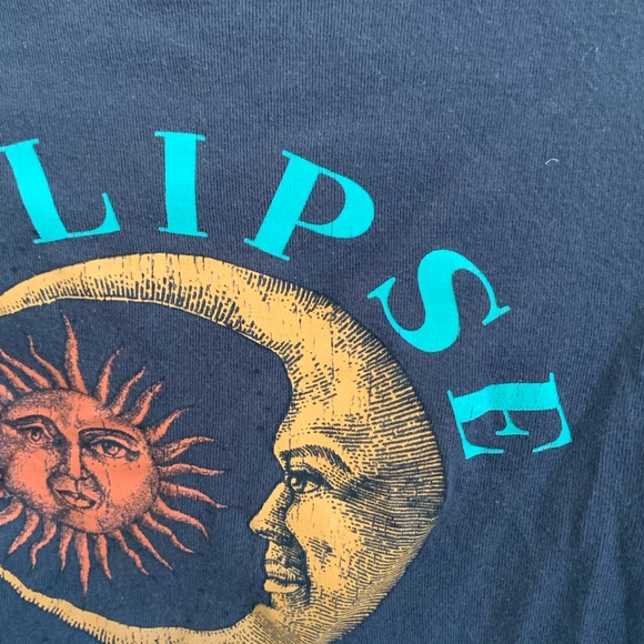 Urban outfitters eclipse graphic tee - Picture 2 of 3